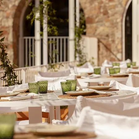 Victoria & 5* Begur